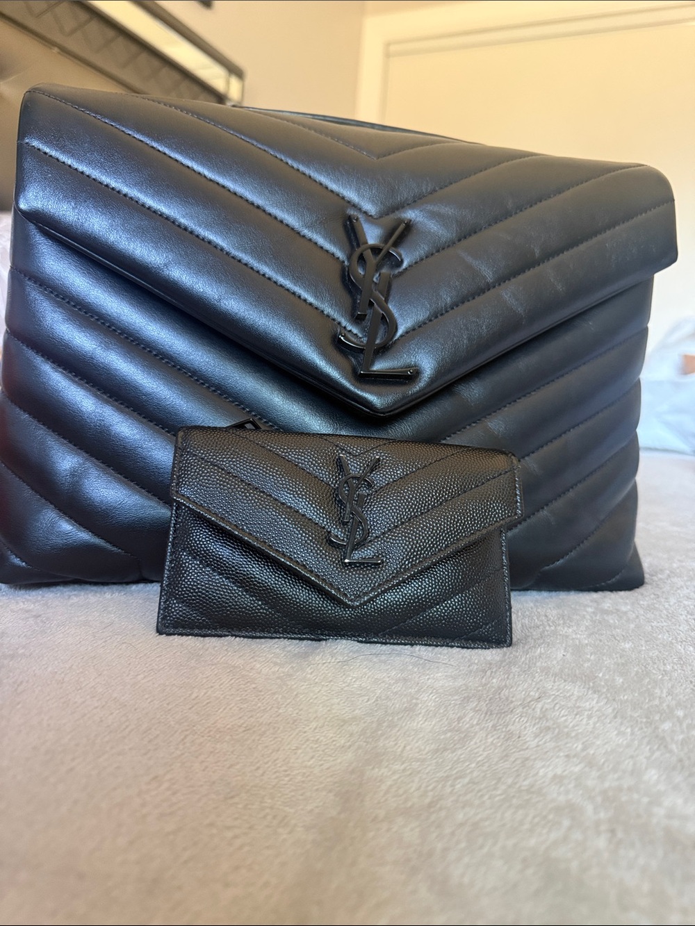 Saint Laurent Loulou Quilted Shoulder Bag in Black NWT with wallet